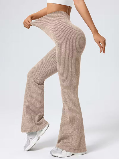 Gestreifte nahtlose Flare-Leggings