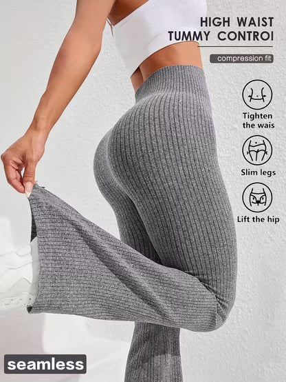 Gestreifte nahtlose Flare-Leggings