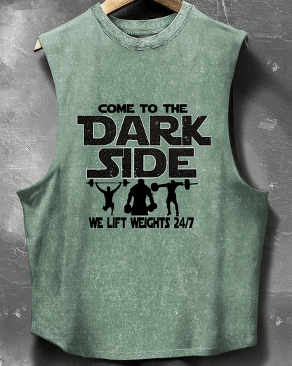 KOMM ZU SEITE DER FINSTERNIS TANK - Gymfit