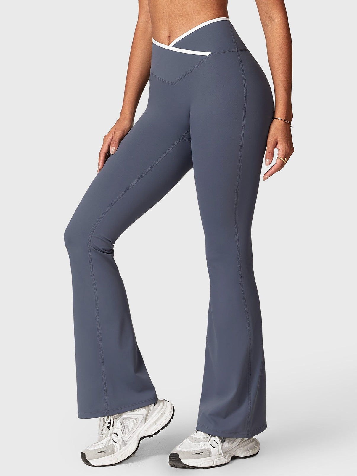 Ironfit Alberta Contrast Flare Leggings - Ironfit