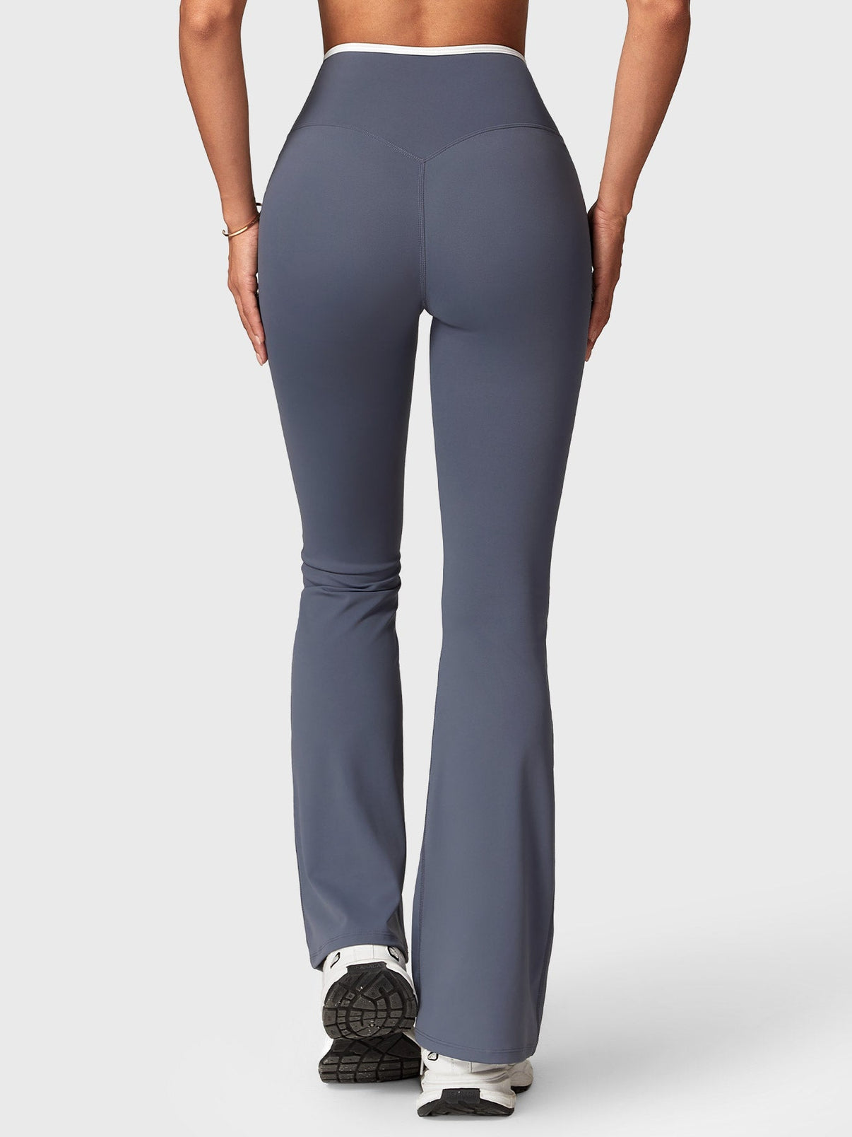 Ironfit Alberta Contrast Flare Leggings - Ironfit