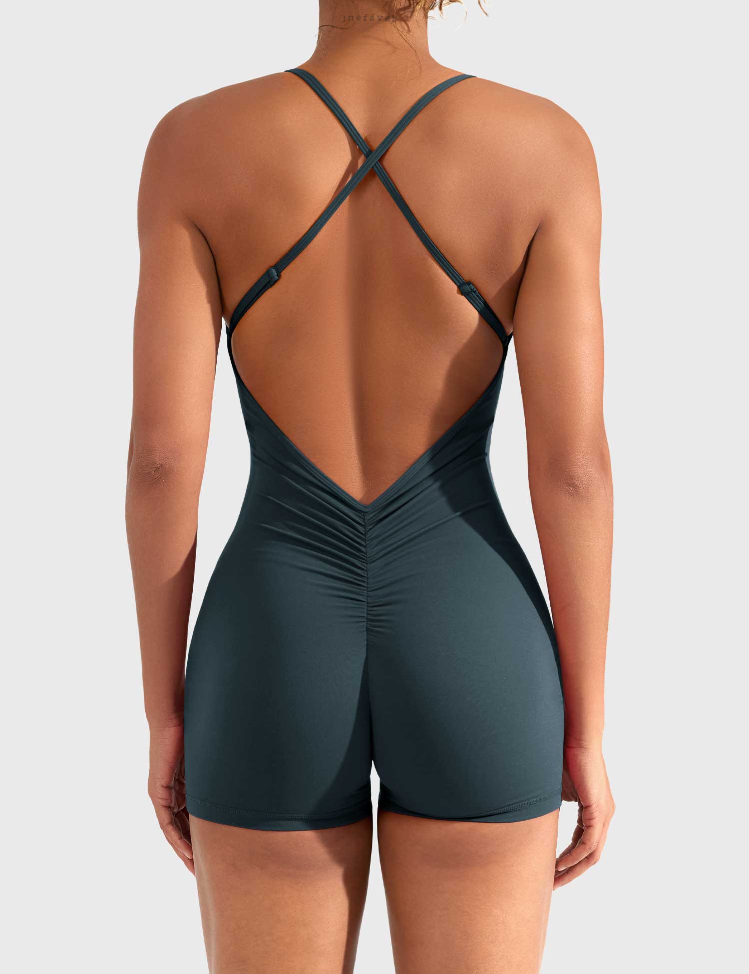 Ironfit Liza Jumpsuit mit V - Rücken - Ironfit